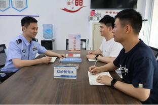 Người truyền thông: Hạ Hi Ninh mỗi ngày đều cùng Dung Tử Phong video trò chuyện chờ hắn sớm ngày khỏe mạnh trở về